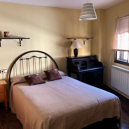 Navacepeda de Tormes Casa En El Corazon De Gredos, Amplia Y Agradable. 빌라 외부 사진