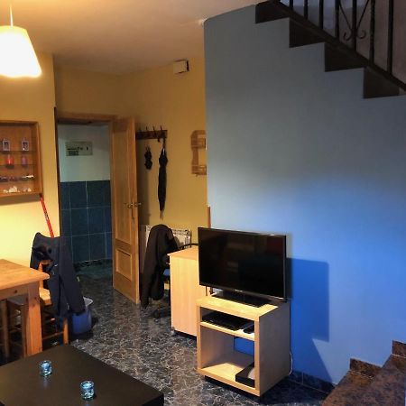 Navacepeda de Tormes Casa En El Corazon De Gredos, Amplia Y Agradable. 빌라 외부 사진